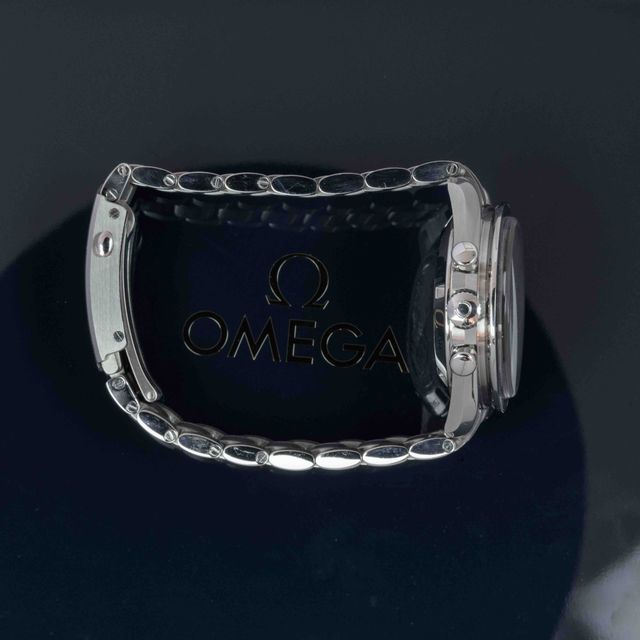 Omega Speedmaster Moonwatch 311.30.42.30.03.001 Image 2